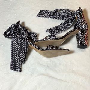 Tina Turk INC Kanata Sandals, Size 7